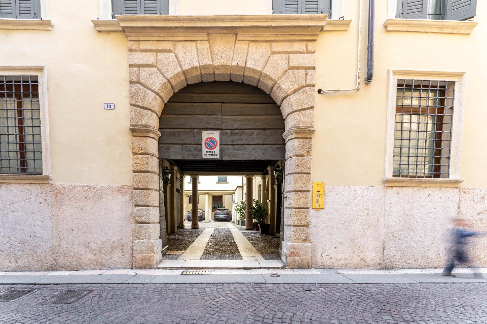 ヴェローナPalazzo Venierアパートメント エクステリア 写真